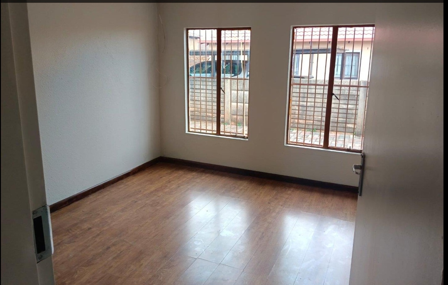 Screenshot_20250503_224343_Property24